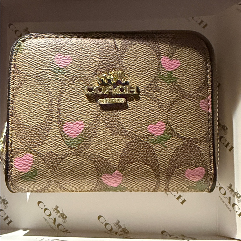 COACH Brown Signature Canvas Crossbody with Pink Heart Print purse. , wallet and - Picture 2 of 9